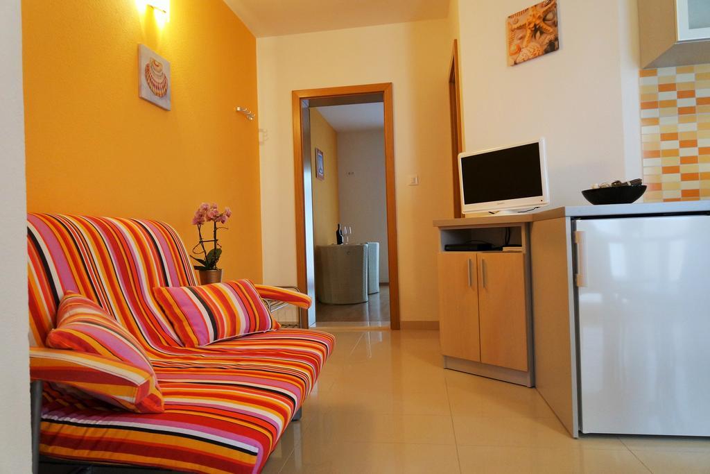 Apartments Harmonija Baška Voda Buitenkant foto